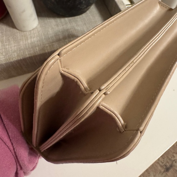 Handbag - Picture 5 of 7